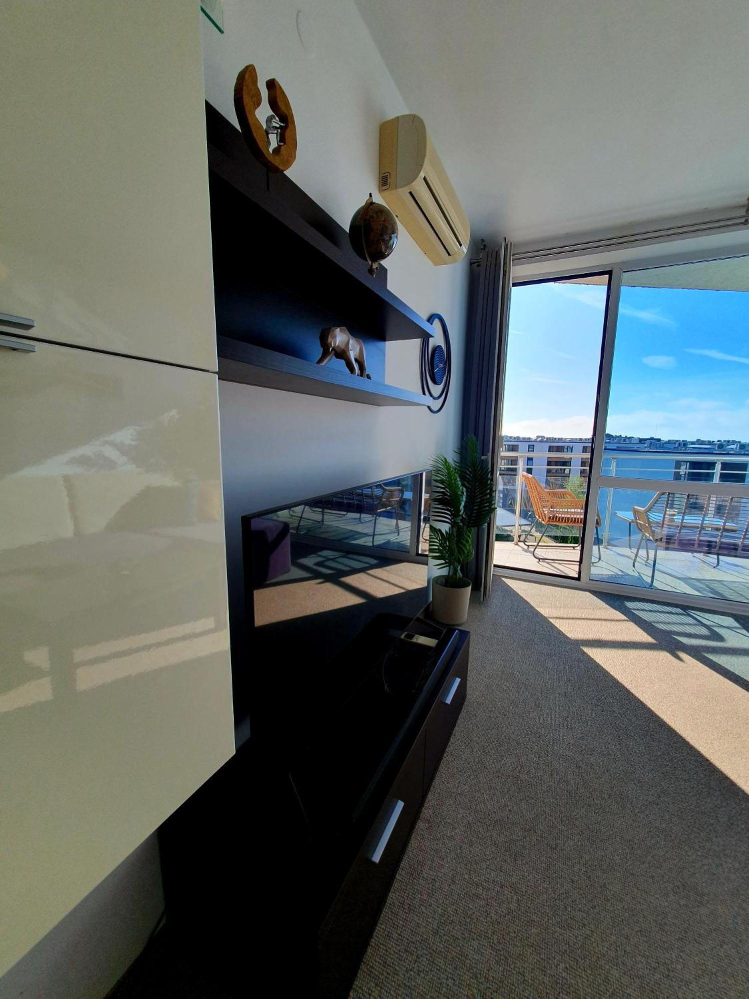 Elena'S Lux Aparthotel - Town & Sea View - Atlantis Spa 萨拉福沃 外观 照片